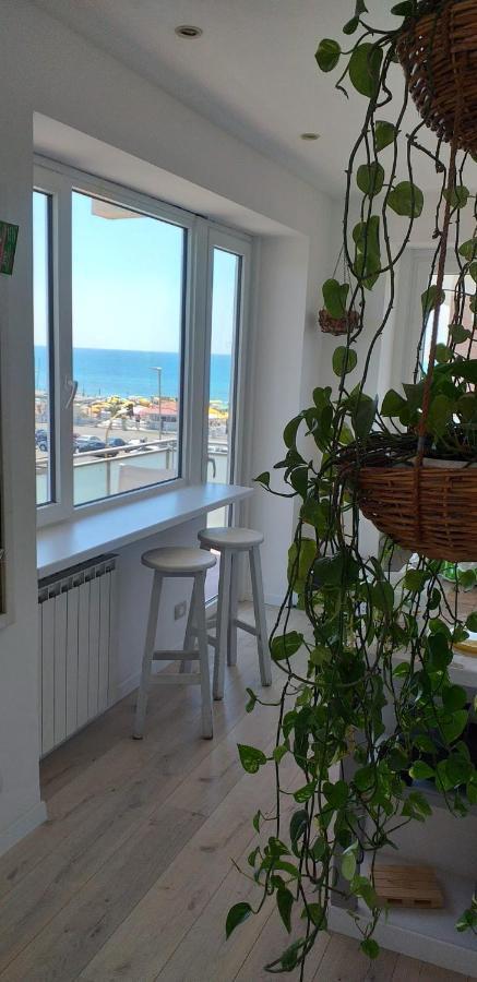 Sea View Apartment Lido di Ostia Bagian luar foto